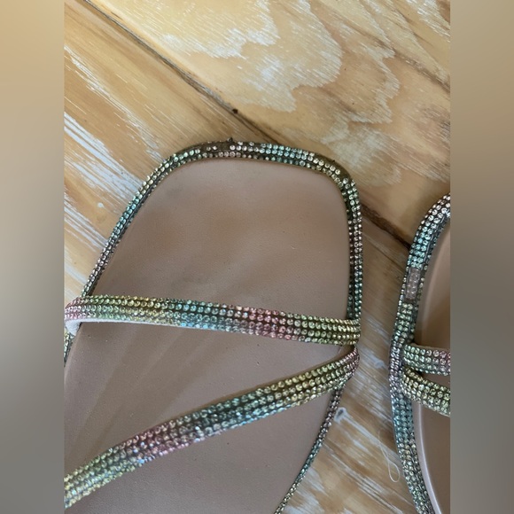 Rainbow rhinestone sandals size 9 worn twice (see images with missing stones) - Picture 5 of 5